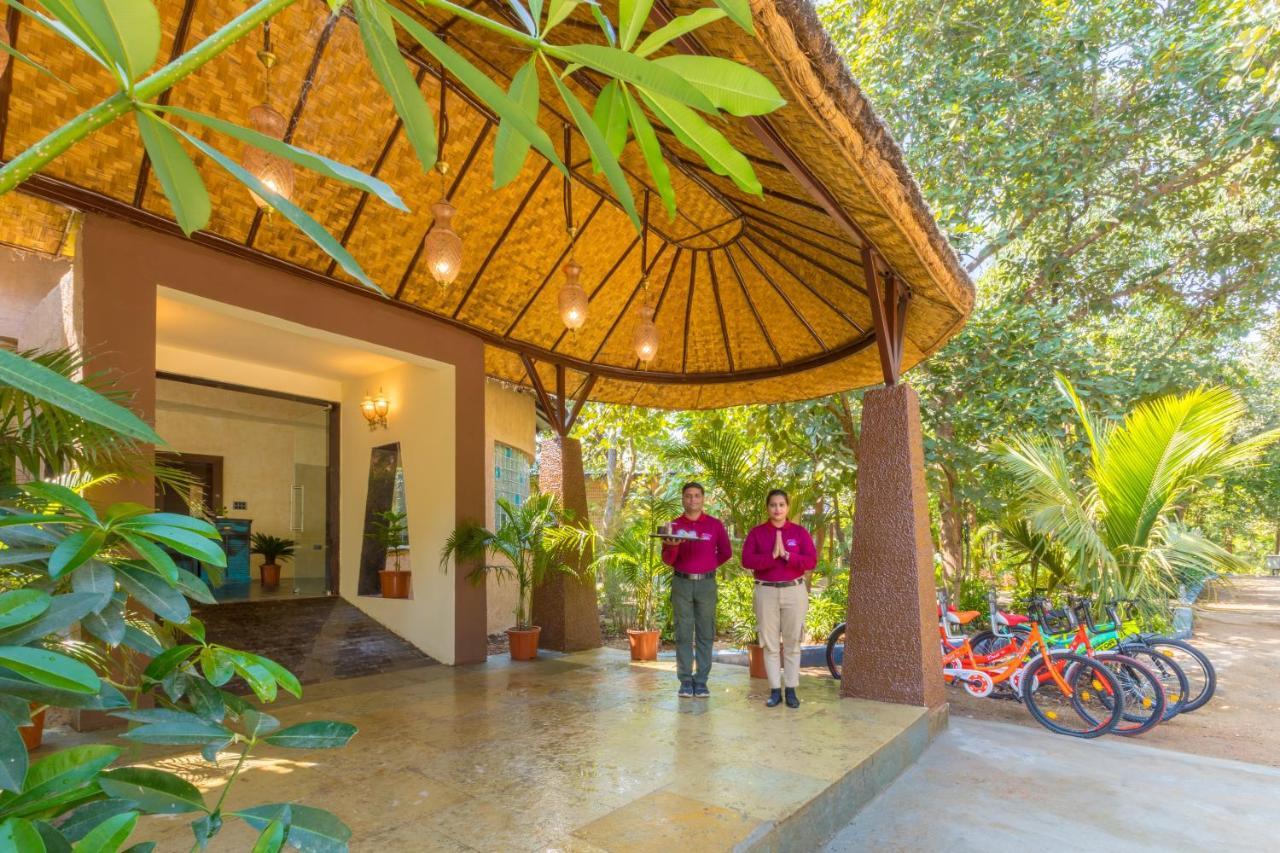 Hotel Sterling Padam Pench Khawāsa Zewnętrze zdjęcie