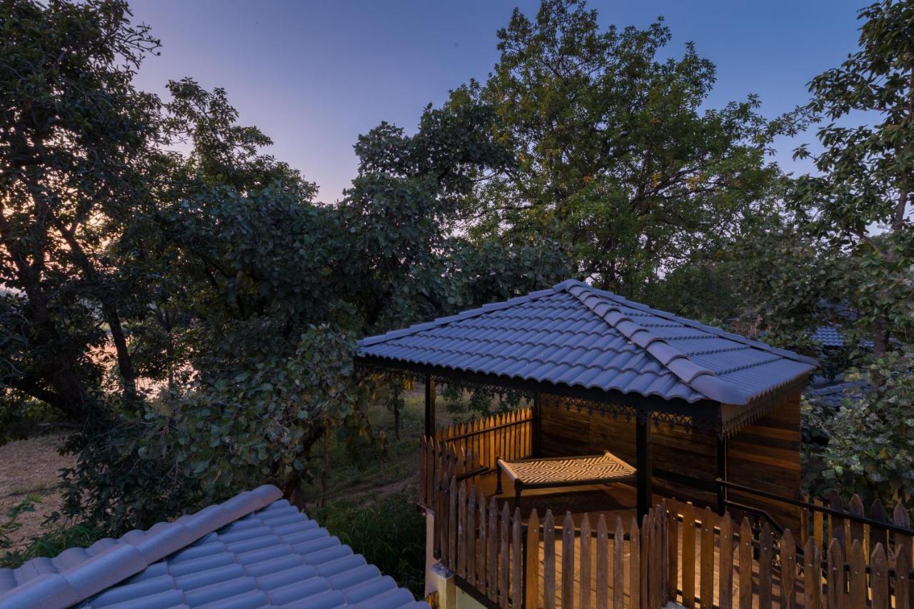 Hotel Sterling Padam Pench Khawāsa Zewnętrze zdjęcie