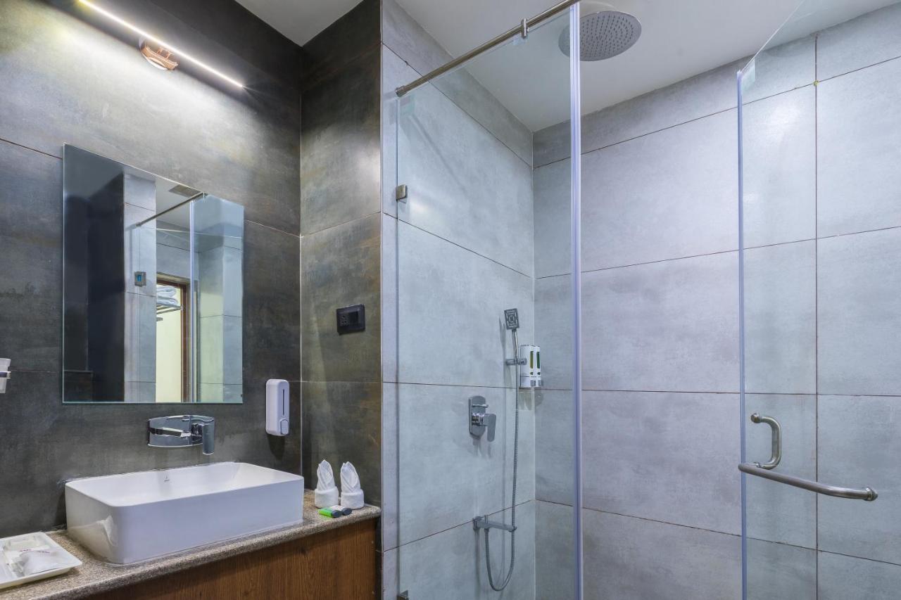 Hotel Sterling Padam Pench Khawāsa Zewnętrze zdjęcie